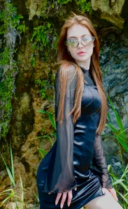 Emily_Less - Nature and natural Emily🌿 Albümünde 3 Seks Fotoğrafı