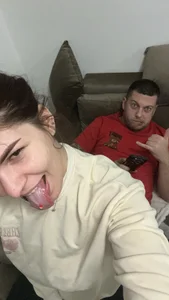 Crazy_-_Couple: Public ( 3 фото)