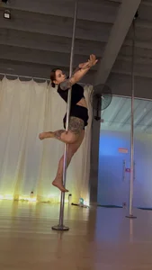 Victoria-swan Poldance รูป  4