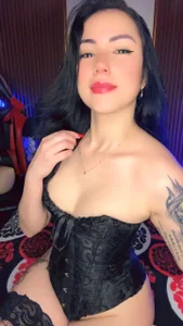 AnneSquirtty's XXX Nude Photo 1