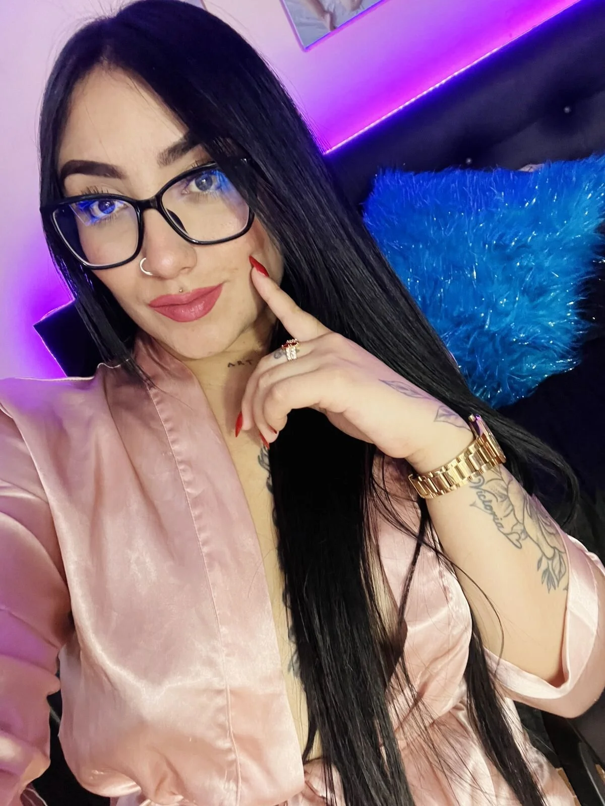 Трендове зображення  1320 SeleneMore