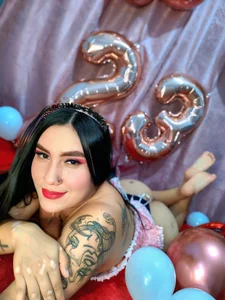 Sammy_2710 Happy 23rd birthday! 🎉🎉🍭 Pic 2