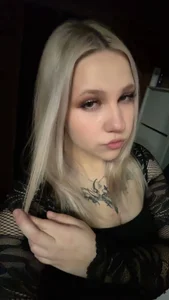 XrayBlonde Public Immagine  3