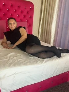 TrishDemaris Public Bilde 4