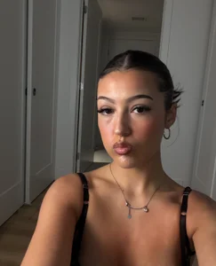 Me<3