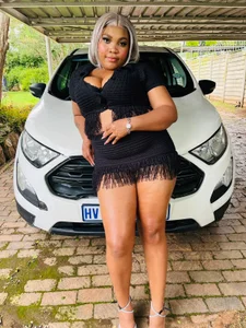 BeverlyQueen15 Bevervly Pic