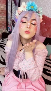 Avril2001 ne  7টি ছবি