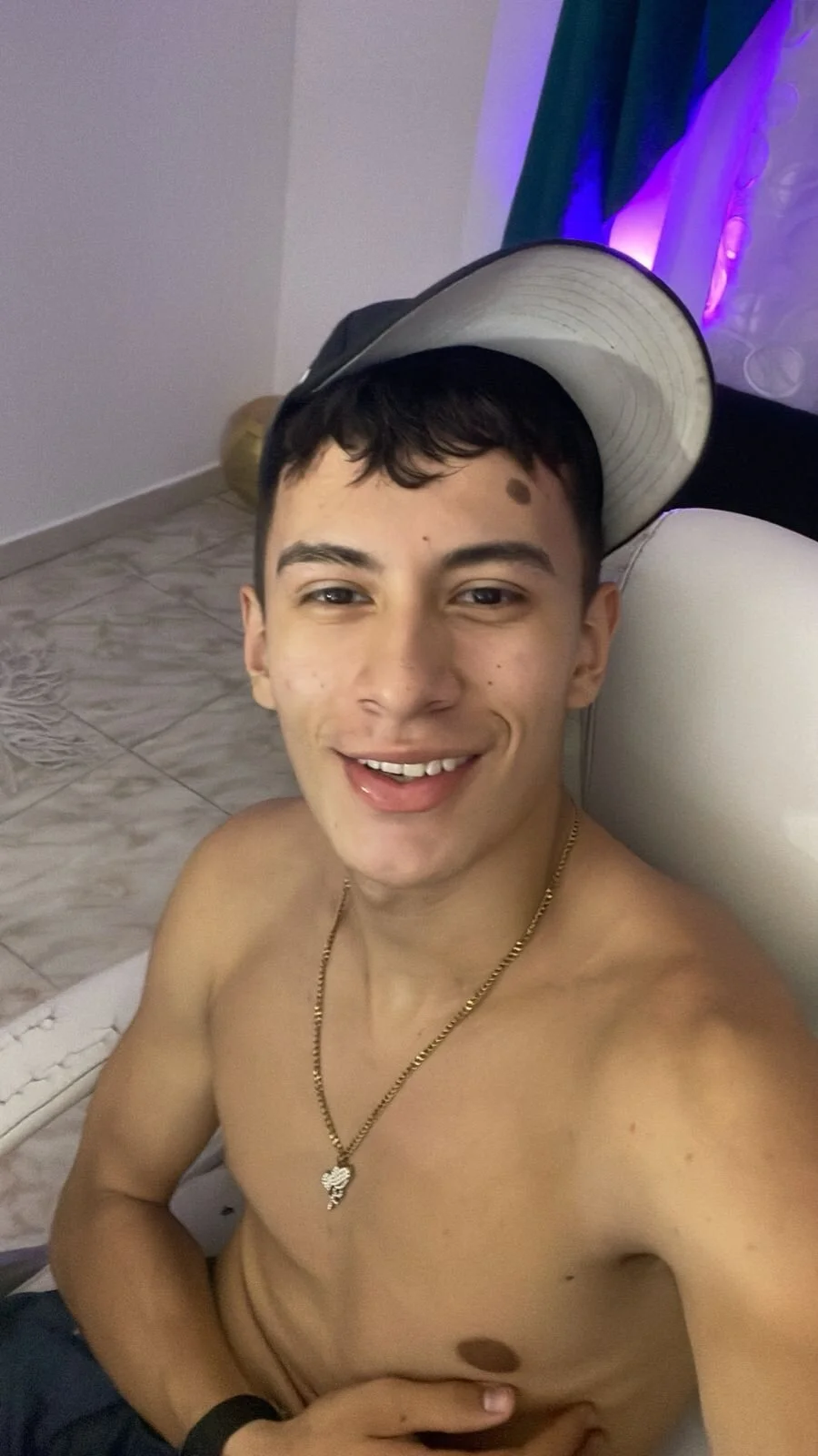 Трендове зображення  4866 Jereth_Boy