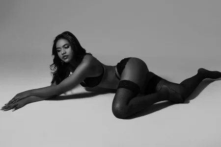 ZoeRuiiz Damn seduction 🔥 Pic 5