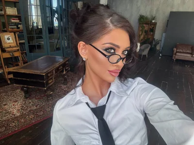 Monika_Taylor17 kitty 圖片 2