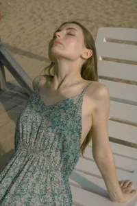 Shyly__Lisa Public Pic 2