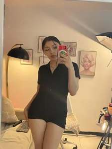 Sexy without permission 🔥 de Zoey_monroe  2 Imagens