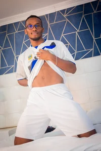 JamesParck hey bby , look at me Pic