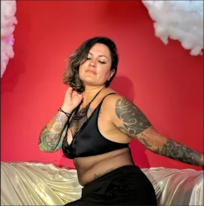 kamelia_bms_ Public 사진 3