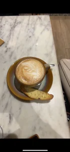 oviyakalra Public Pic 2