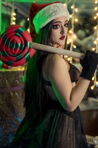 Charlotte_Germanotta_ Merry Christmas Immagine  6