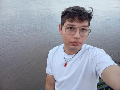 ONLY ME de PAULO_PARKER  3 Imagens