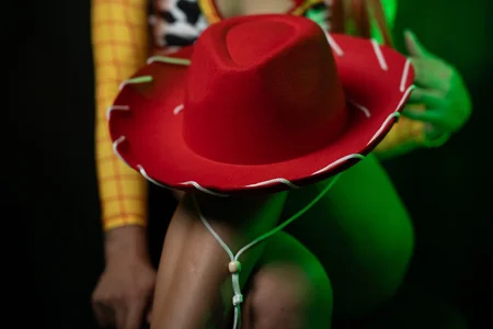 samara_pikee Im your cowgirl😈  2. fénykép