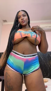 chanel_brunette 💦 Sweat, Stretch & Seduce Pic 4