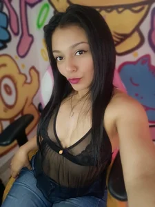 Laury_98 Mis fotitos Pic 2