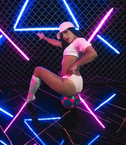 miss__allison I've thought of several things to do with you... do you want me to give you a spoiler? Pic 4