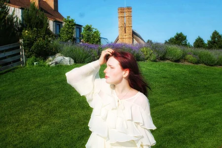 AnnieKim_ Public Pic 3