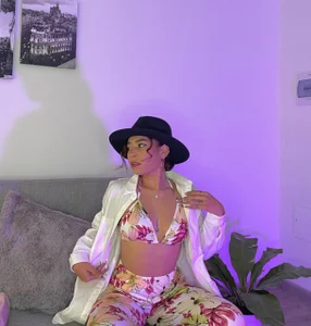 SaharaArisaPublic Bild 5