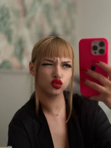 KateDolphin Good mood Pic