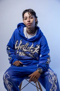 blue looks good on me 💙 de AmberAdams_  9 Imagens