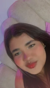 NaomiAsha Capturing my nice face Poză 2