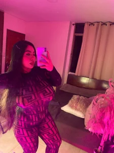 Samy_Grey01 Casual pics in my room Pic
