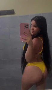 Emily_Behlle Public Pic
