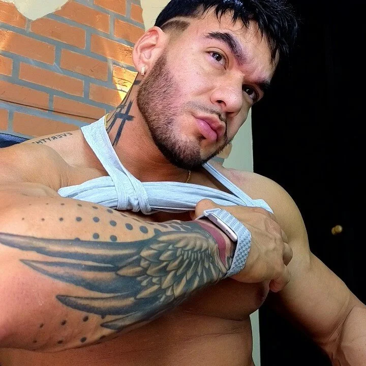 zac_levis_ immagine di tendenza 8185