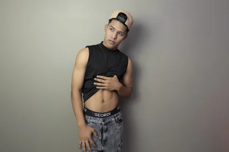Colby_driscoll Photoshooting Pic 3
