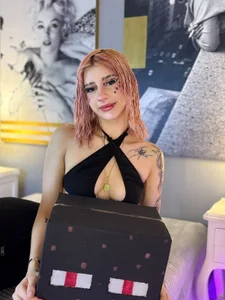 AlannaViera ENDERMAN COSPLAY MINECRAFT Foto 2