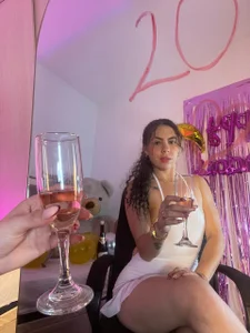 Charlottedioletのmy birthdayの 4枚の写真