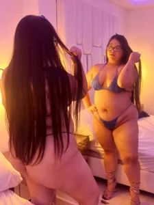 Public de Aria_bbw22  8 Imagens