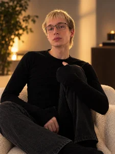 ADRIAN_LUKS 𝐶ℎ𝑎𝑟𝑚𝑖𝑛𝑔✨  3. fénykép