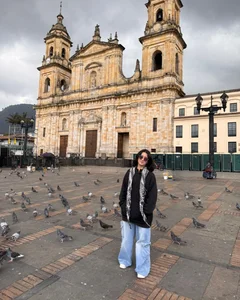 LiLLiAnderson A short walk through the capital ✨ Pic 4