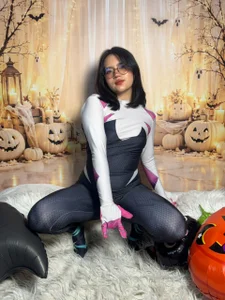 Spider gwen de Yukino_mae  8 Imagens