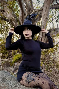 natasha_moreno My witch cosplay for Halloween Immagine  7
