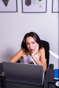 LilyThea A sexy secretary Immagine 