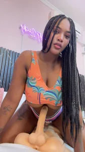 chanel_brunette 🌈 Fit, Flirty & Full of Fun Pic 9