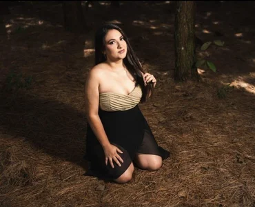 Evaa_Angelina Public Pic 2