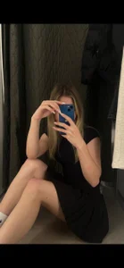 Emma_Rose_69 Public 圖片