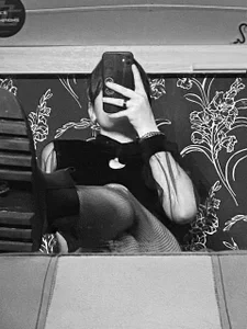 Public de BettieBagwill  3 Imagens