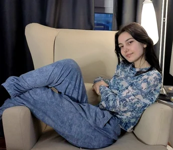 Lilian_Merf Home vibe☕ Immagine 