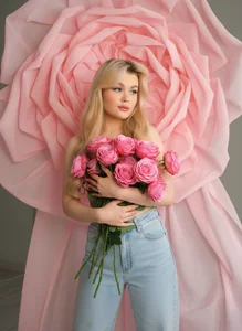 ShyEmma_ Public Foto 5