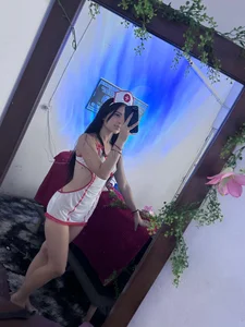 Paulas_sweet430 Paulis nurse Pic 3