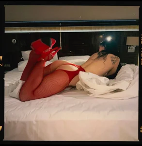 Hotel room seduction.. de Olivia_Faye Foto 4